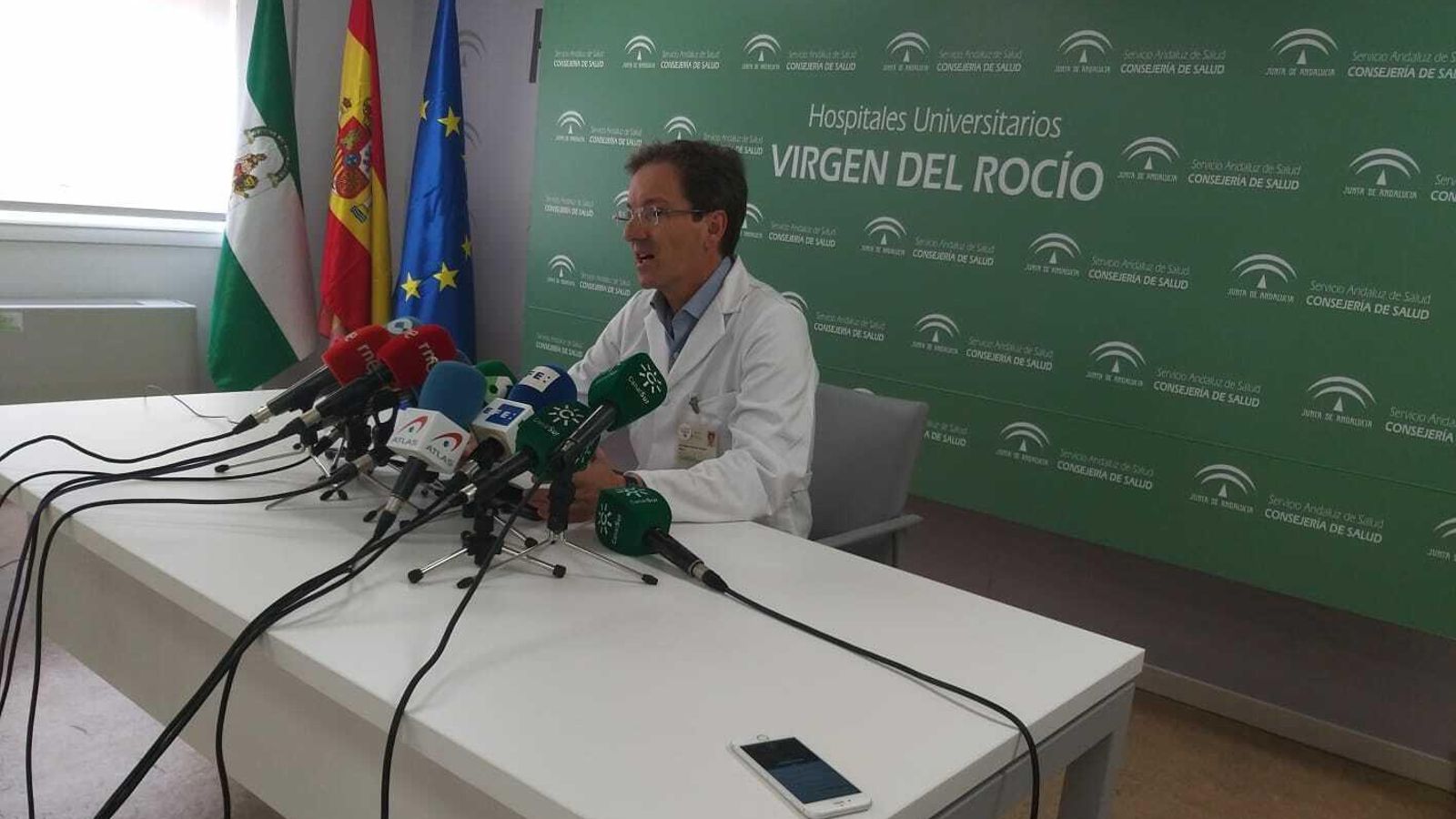 José Miguel Cisneros informando del cambio de protocolo para las embarazadas