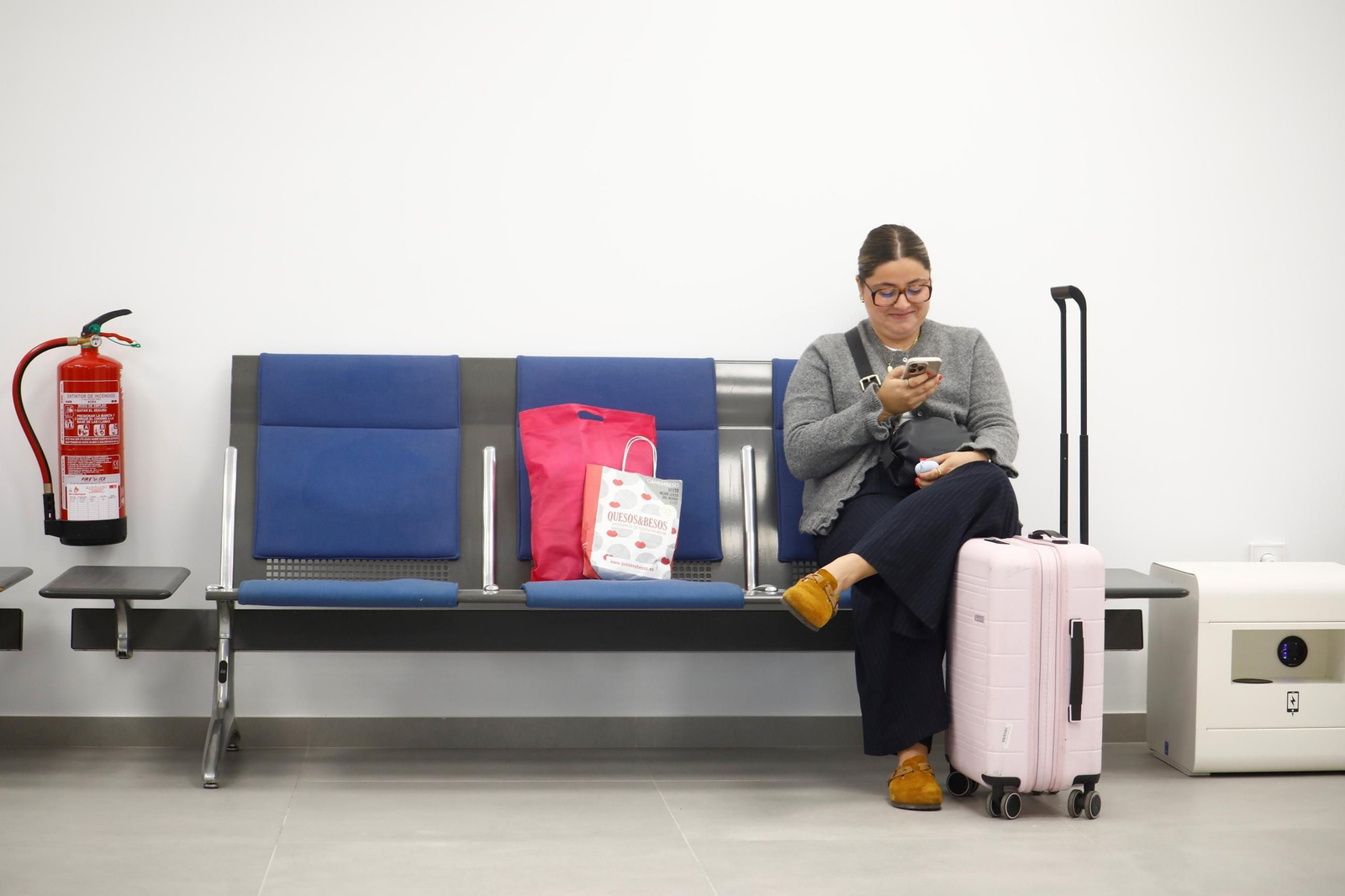 El aeropuerto de Córdoba recibe el primer vuelo de Binter desde Canarias, en imágenes