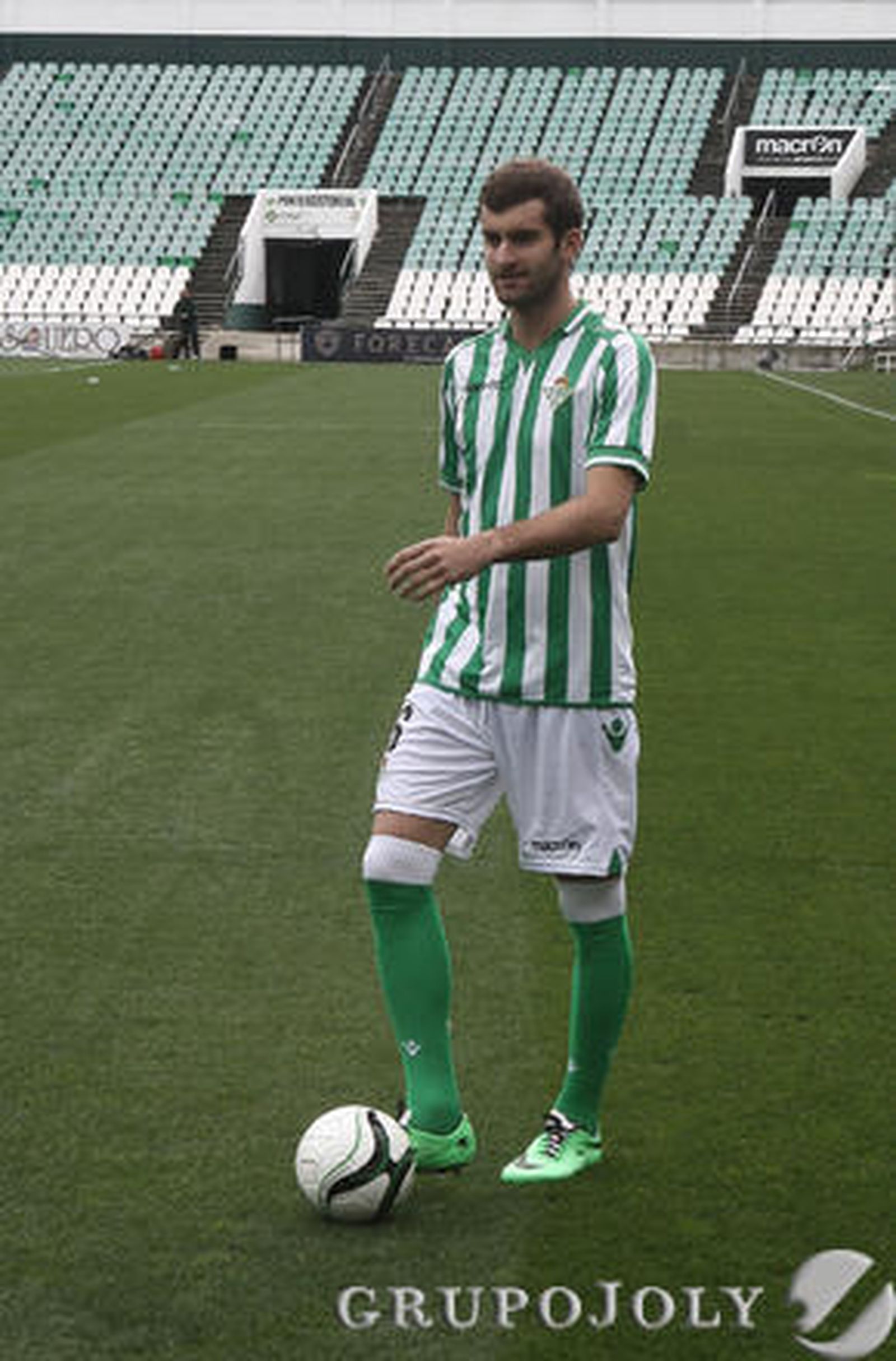 Presentación del fichaje del invierno Leo Baptistao.

Foto: José Ángel García