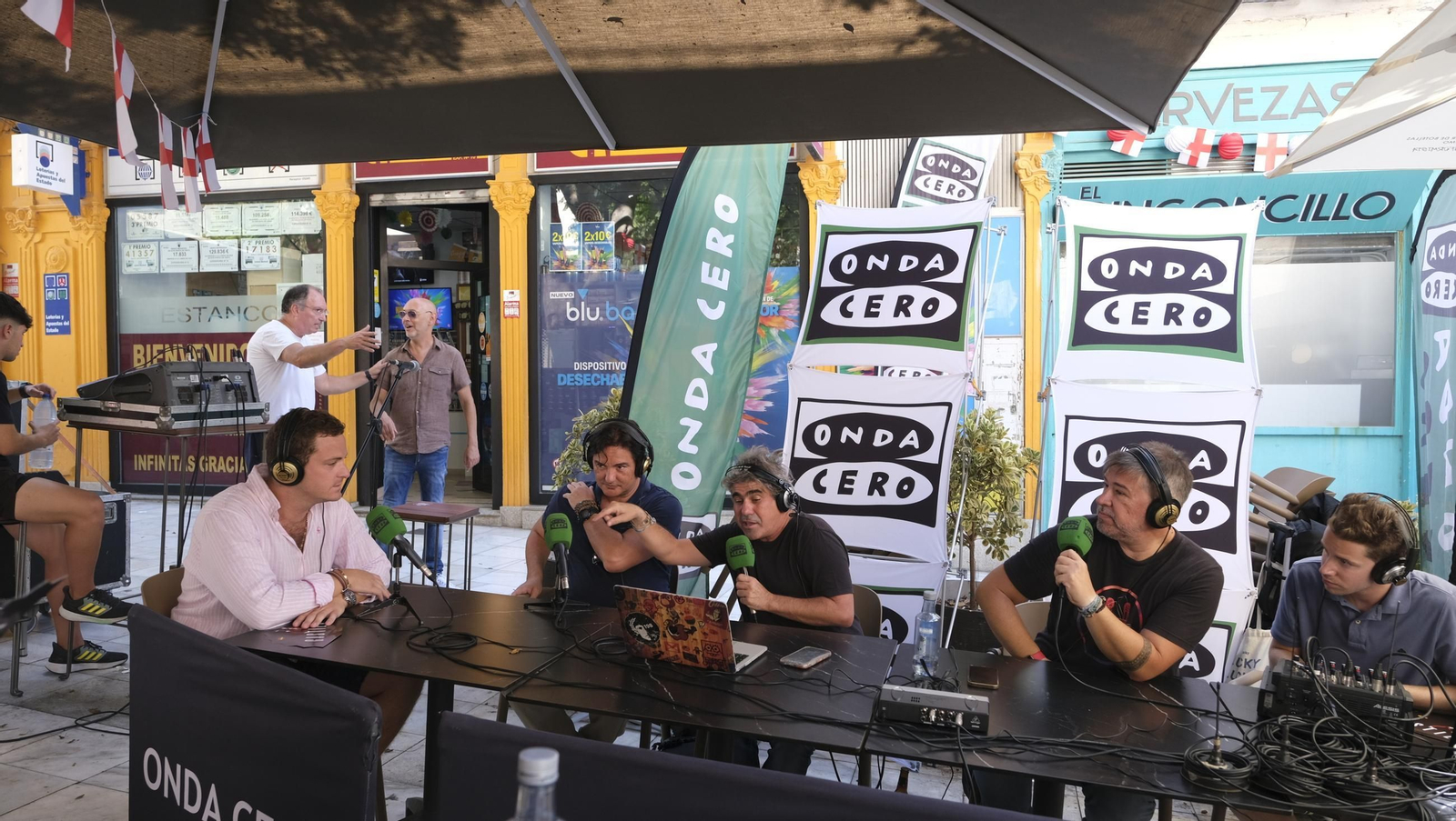 Las imágenes del lunes de la Feria del Mediodía en Almería