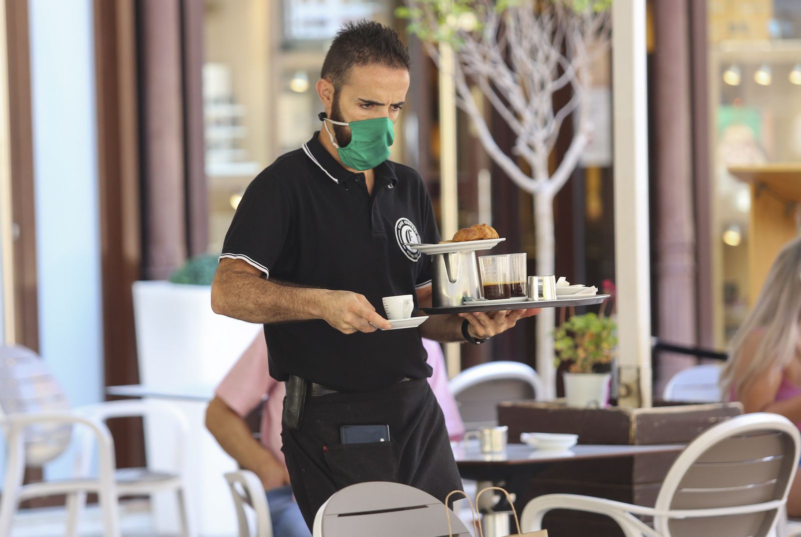 Fotos de los bares de Málaga, todavía a medio gas, en la recta final de la fase 3