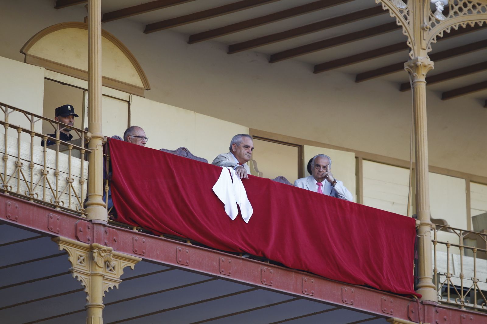 Fotogalería de la novillada de la Feria Taurina de Almería 2022