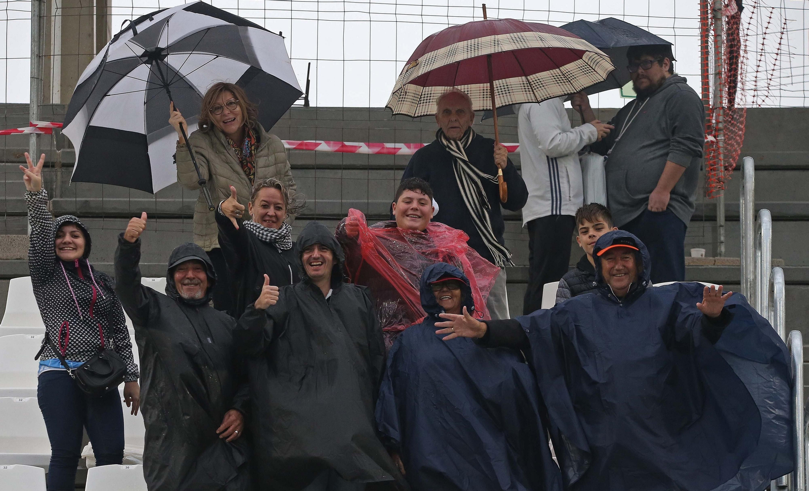 Búscate durante el Balona - Marbella en el Ciudad de La Línea