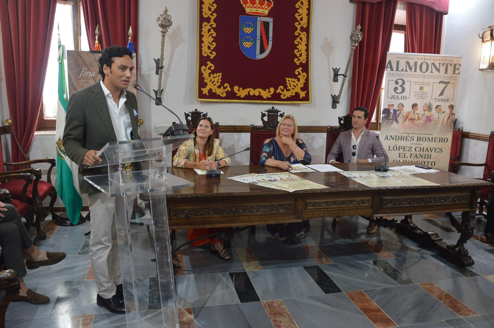 Un momento de la presentación de la feria. Un momento de la presentación de la feria.
