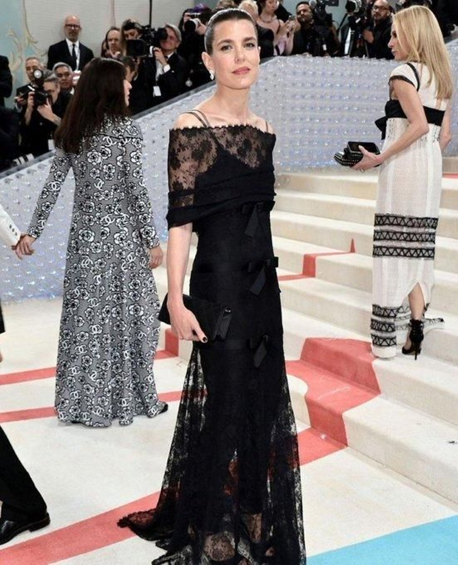 Carlota Casiraghi, vestida de Chanel, optó por el negro