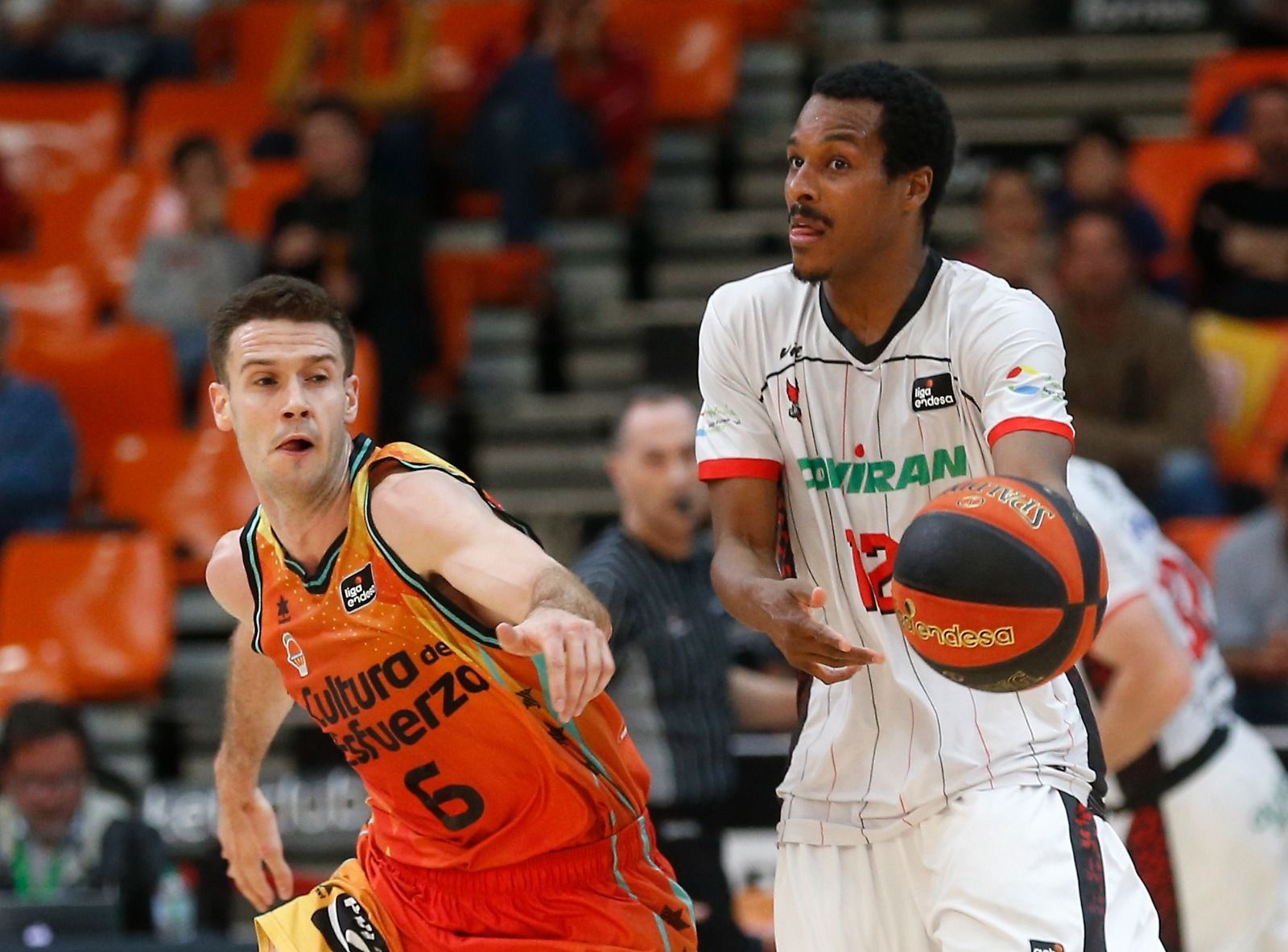El Valencia Basket-Covirán Granada, en imágenes