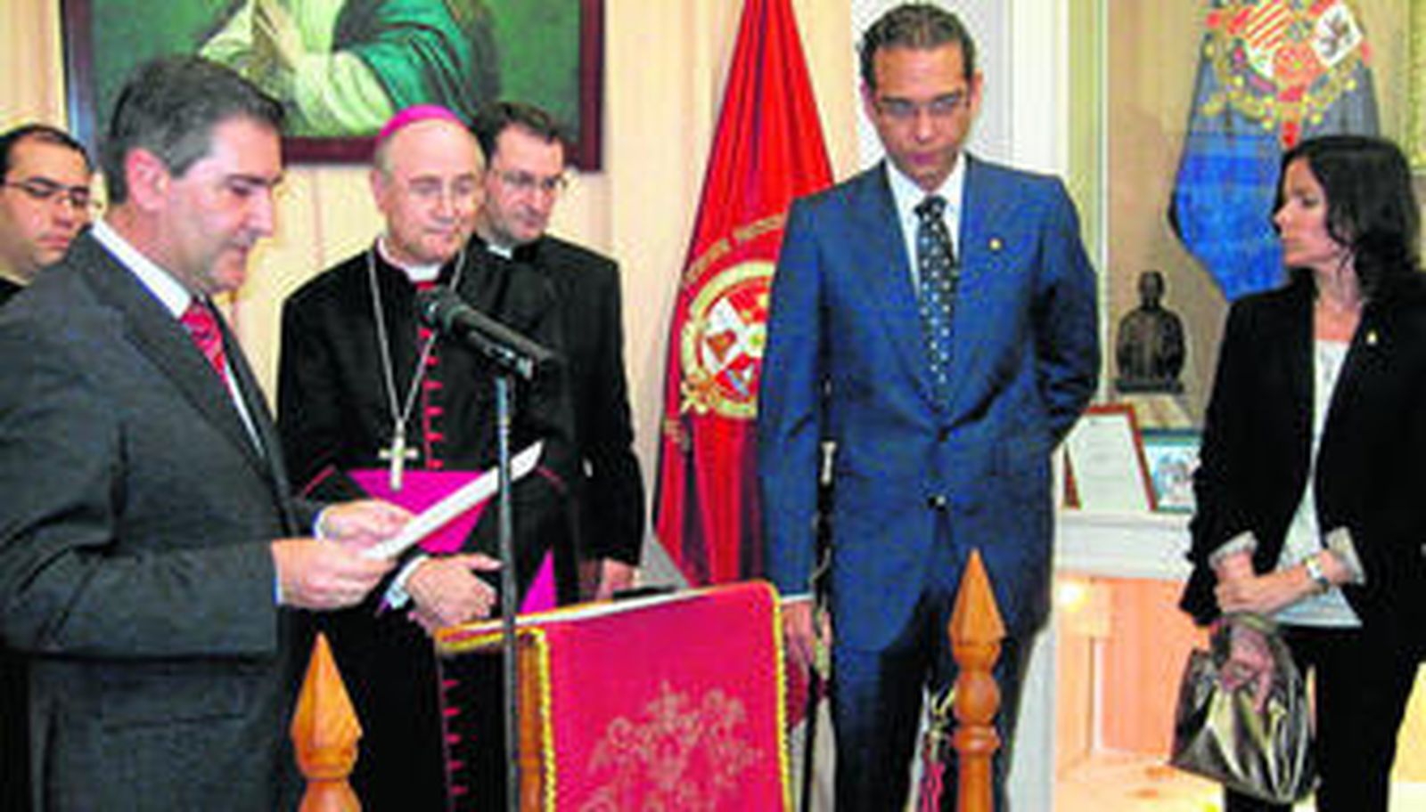 El obispo de Almería, Adolfo González, estuvo presente en el acto.