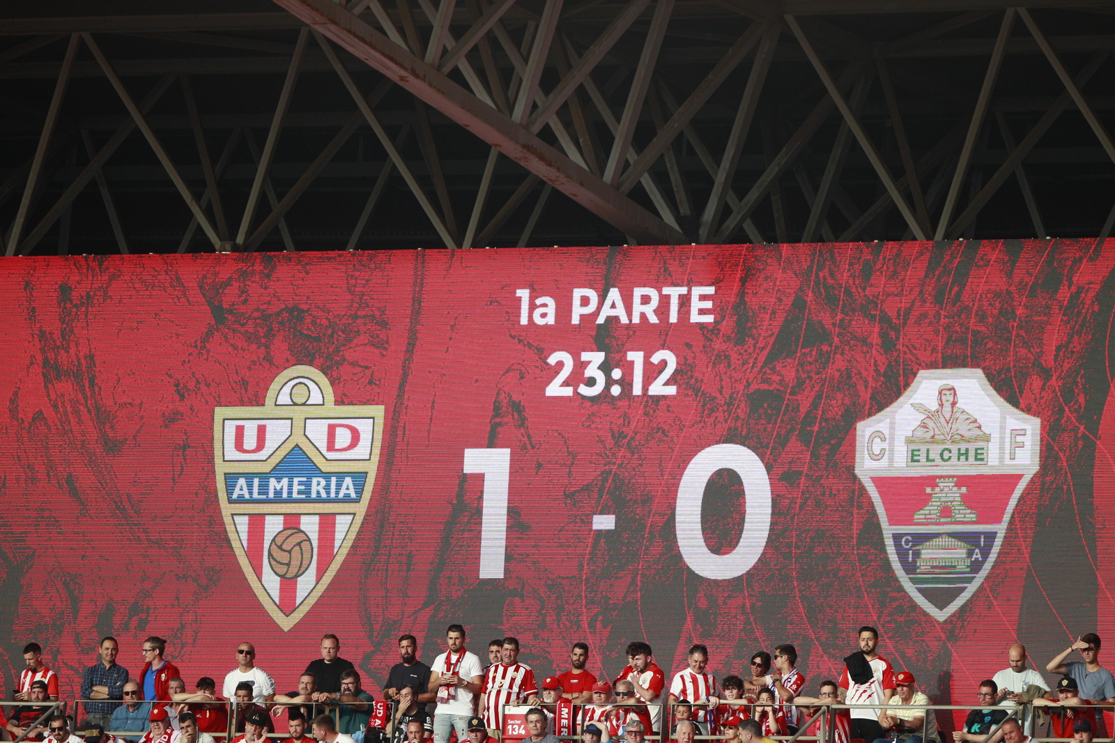 Imágenes del partido U.D. Almería-Elche C.F.