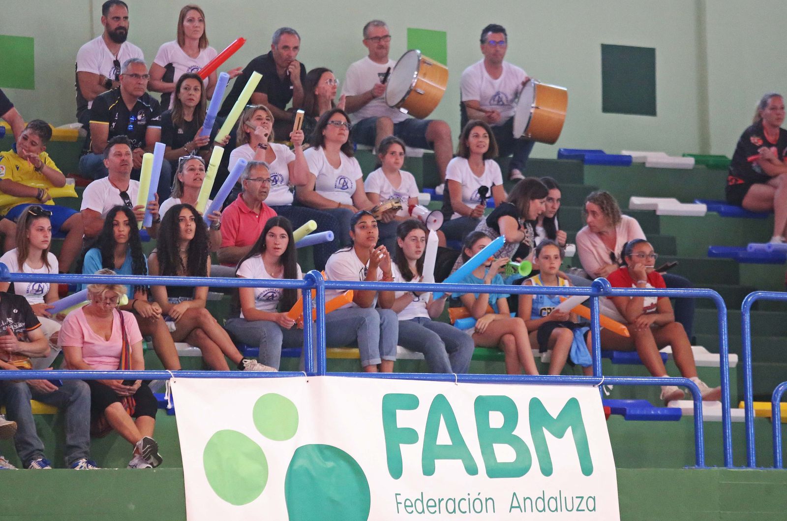 Fotos de la jornada inaugural del CADEBA alevín de balonmano en La Línea