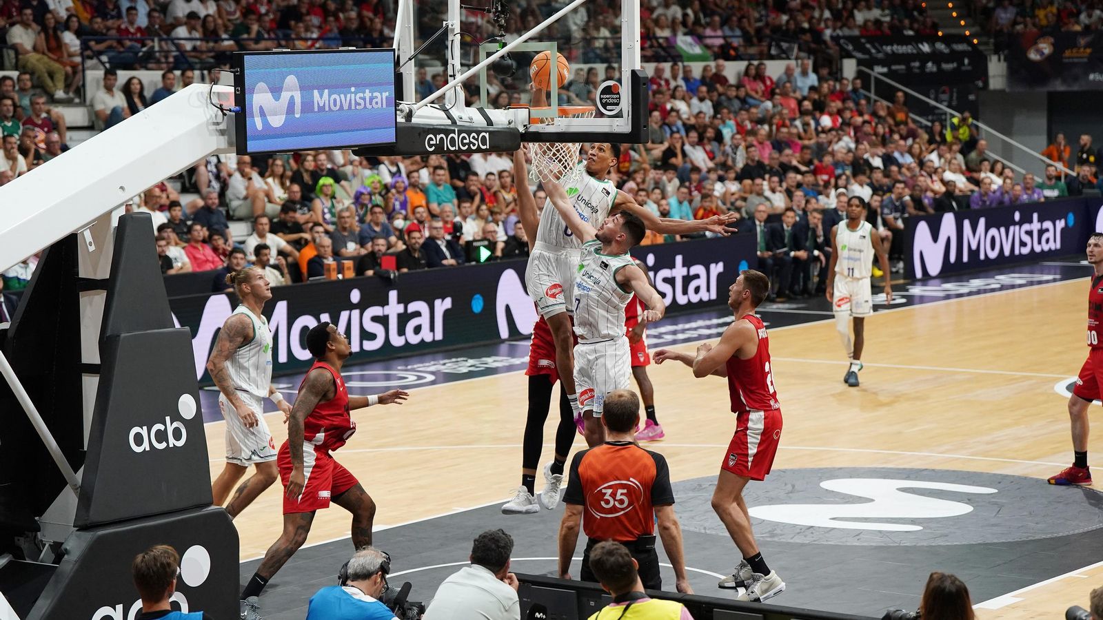 El UCAM Murcia-Unicaja de la Supercopa, en fotos