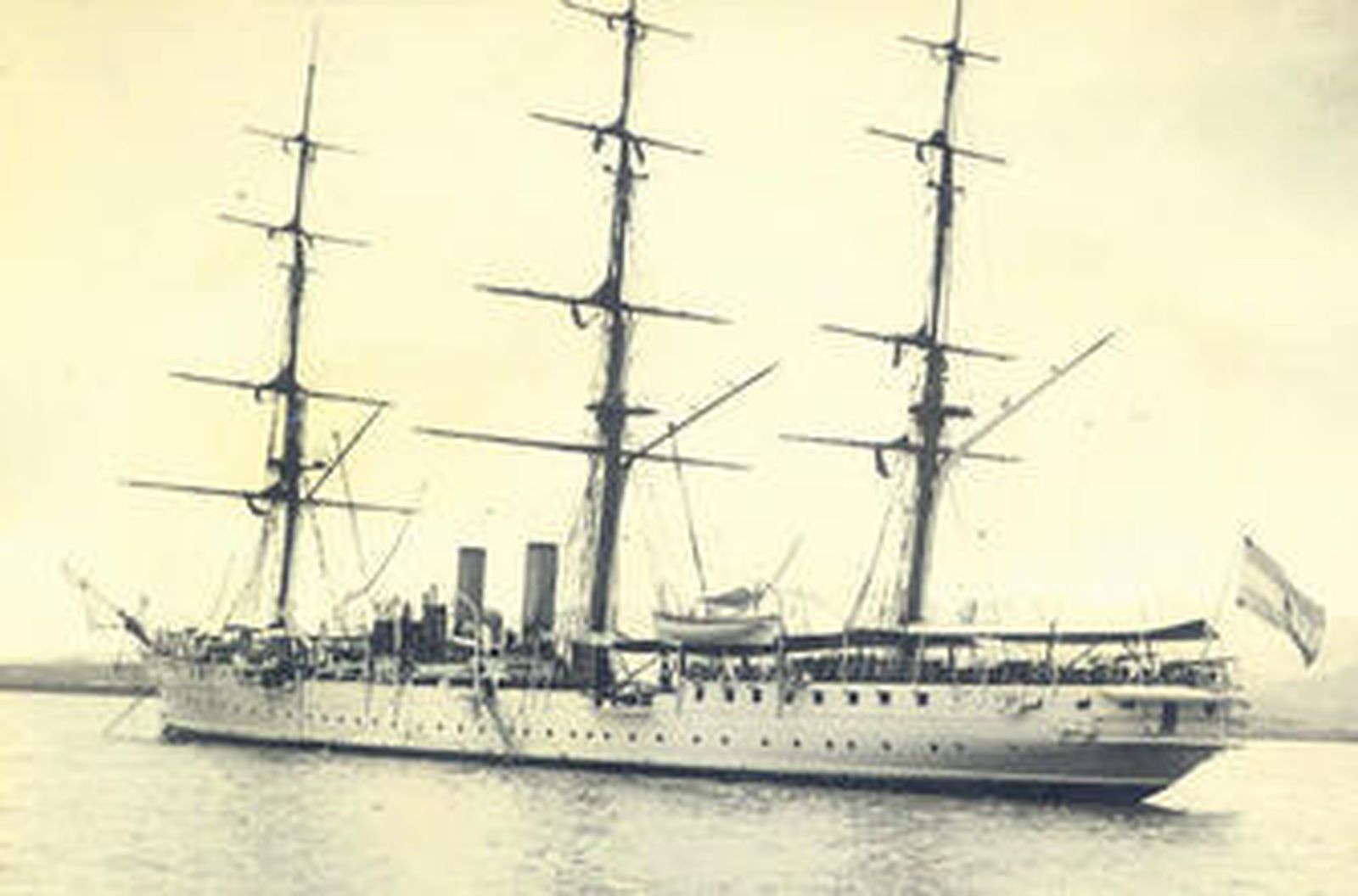 Visita de la fragata argentina Presidente Sarmiento