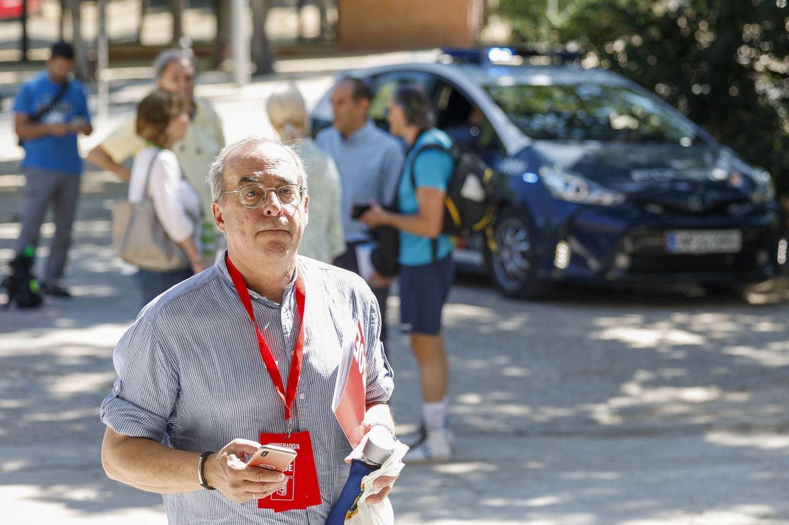 Un interventor del PSOE participante en el recuento del voto CERA de residentes en el extranjero