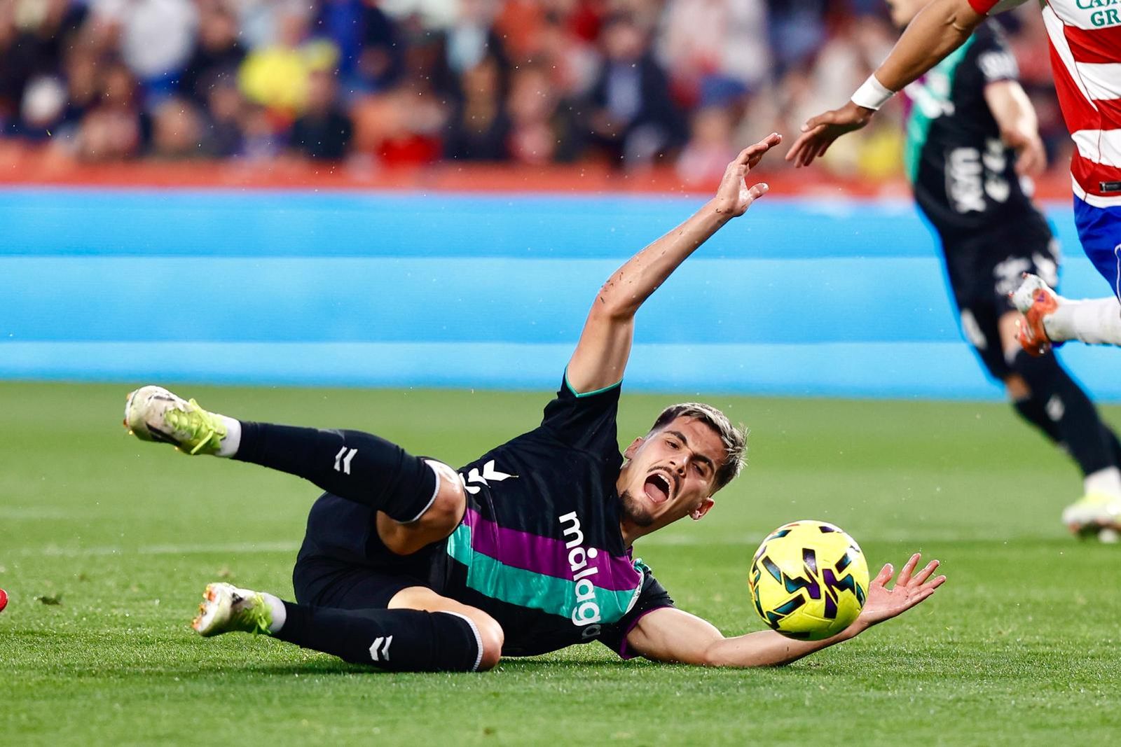 El Granada-Málaga CF, en fotos