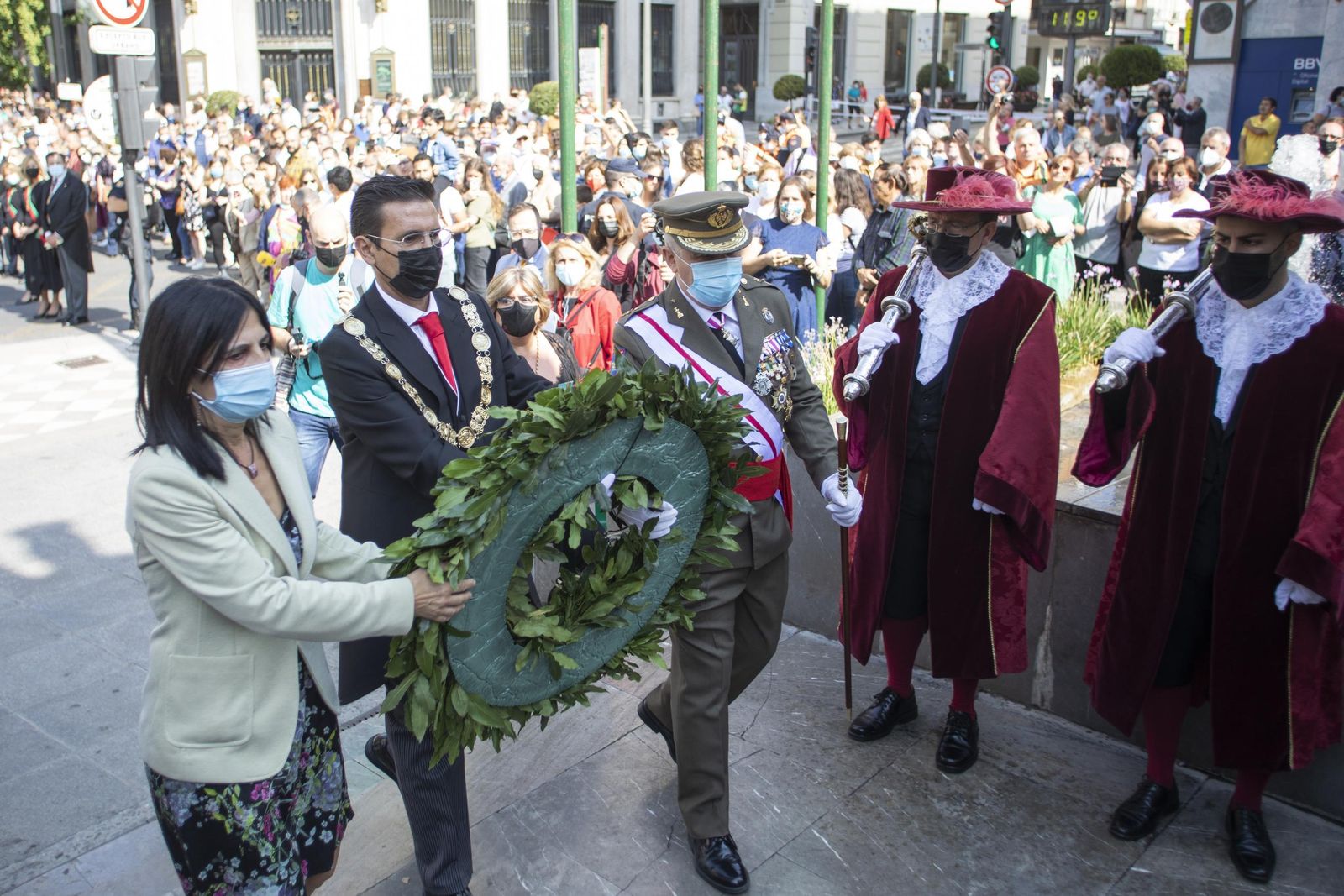 Fotos: Así transcurrió el Día de la Hispanidad en Granada