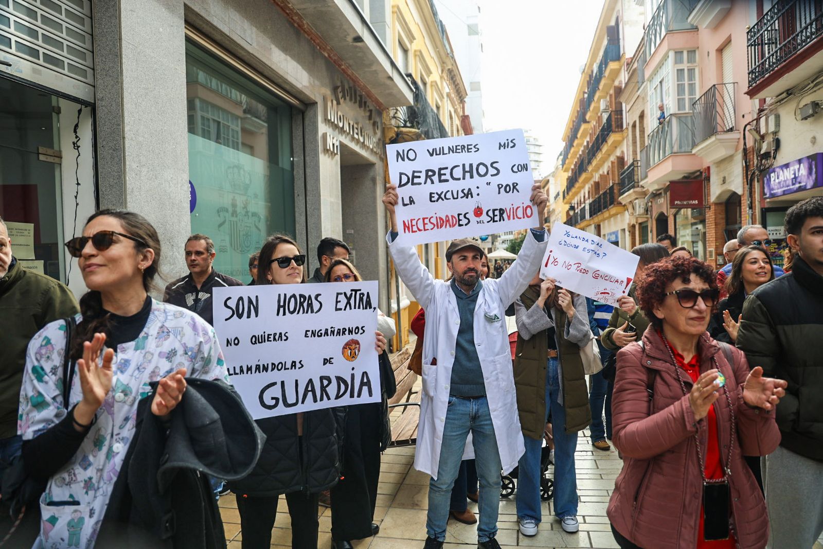 Fotografías de la concentración convocada por CESM por el nuevo Estatuto Marco del Sistema Nacional de Salud