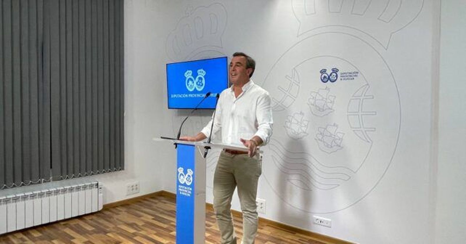 El socialista Rubén Rodríguez en rueda de prensa.