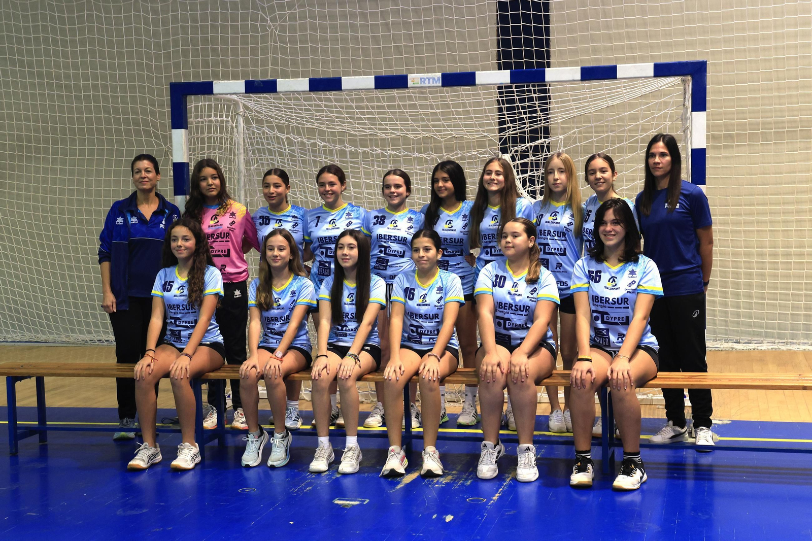 Las fotos de familia del Club Balonmano Ciudad de Algeciras 2025-26