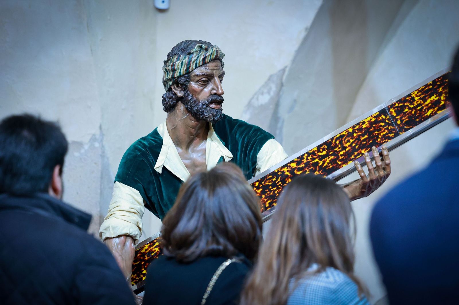 Inaugurada en San Fernando la exposición cofrade Passio Domini: las imágenes