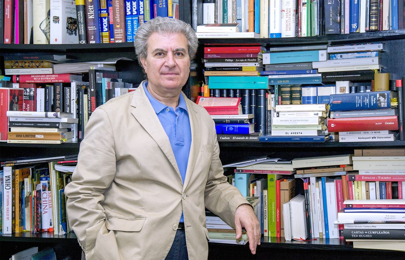 César Antonio Molina.