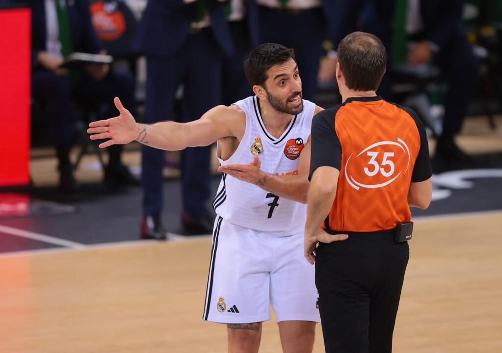 El Unicaja, campeón de Copa: Todas las imágenes del partido, la fiesta y la llegada a Málaga