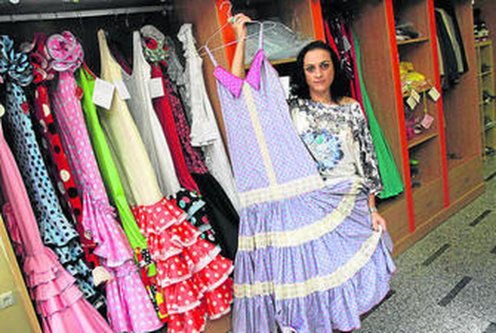 Málaga, con volantes y lunares