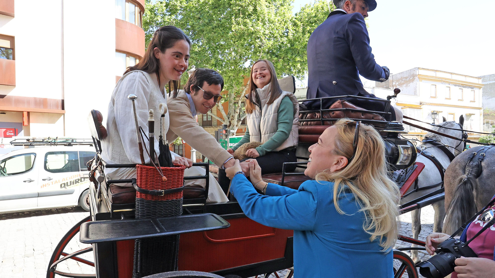 'Los carruajes de la integración' con jóvenes de Cedown y Aspanido por Jerez
