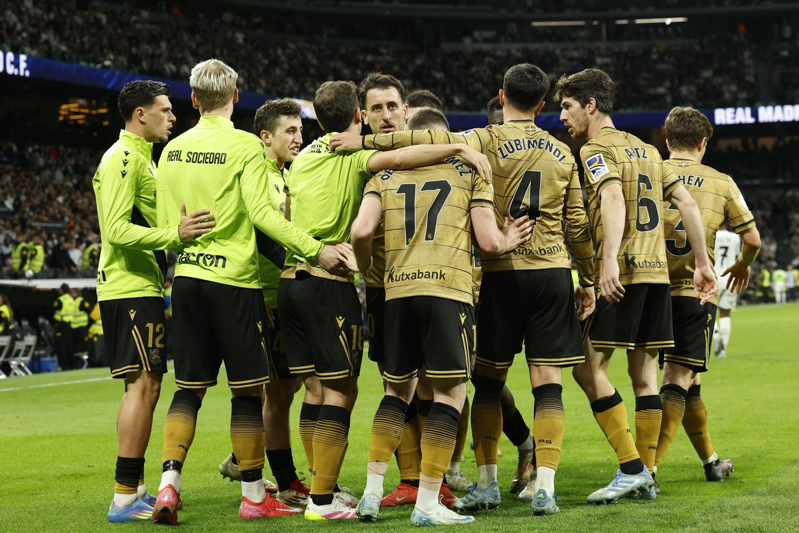Las fotos del Real Madrid - Real Sociedad camino del Estadio de la Cartuja