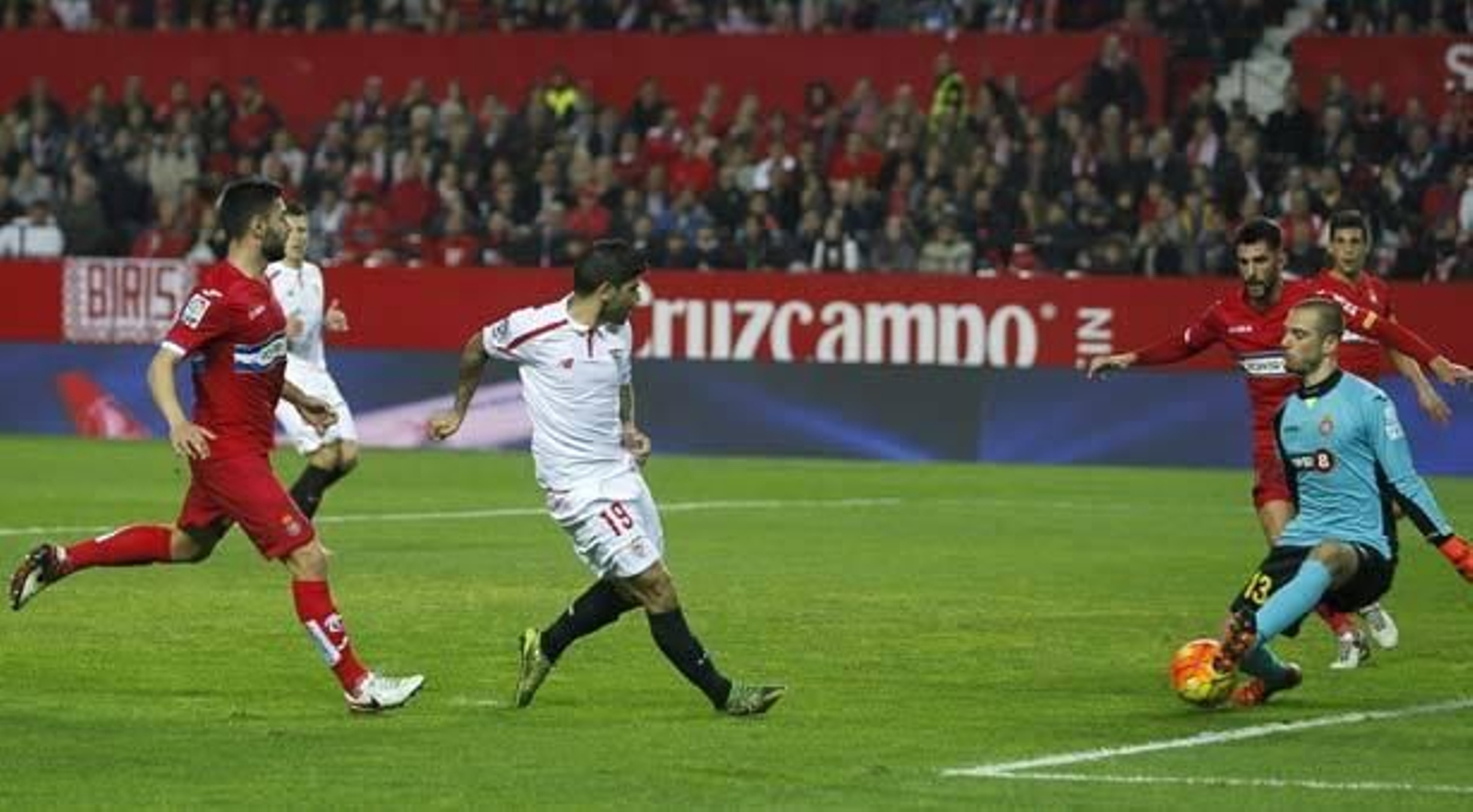 Uvas insípidas para cerrar un gran año (2-0)