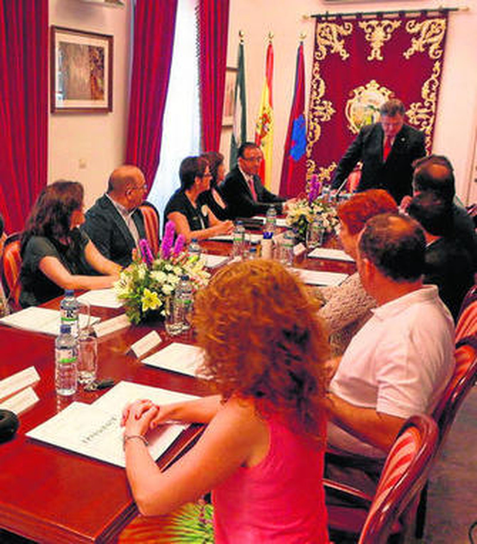 Un momento del pleno de investidura de ayer en Aracena.