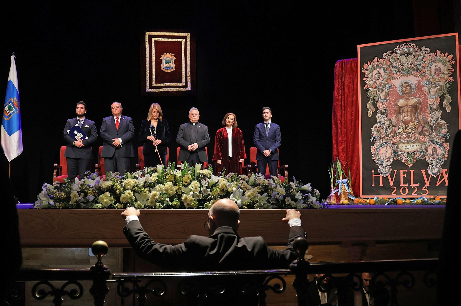 Pepelu Bonaño pregona a San Sebastián en el Gran Teatro de Huelva, en imágenes
