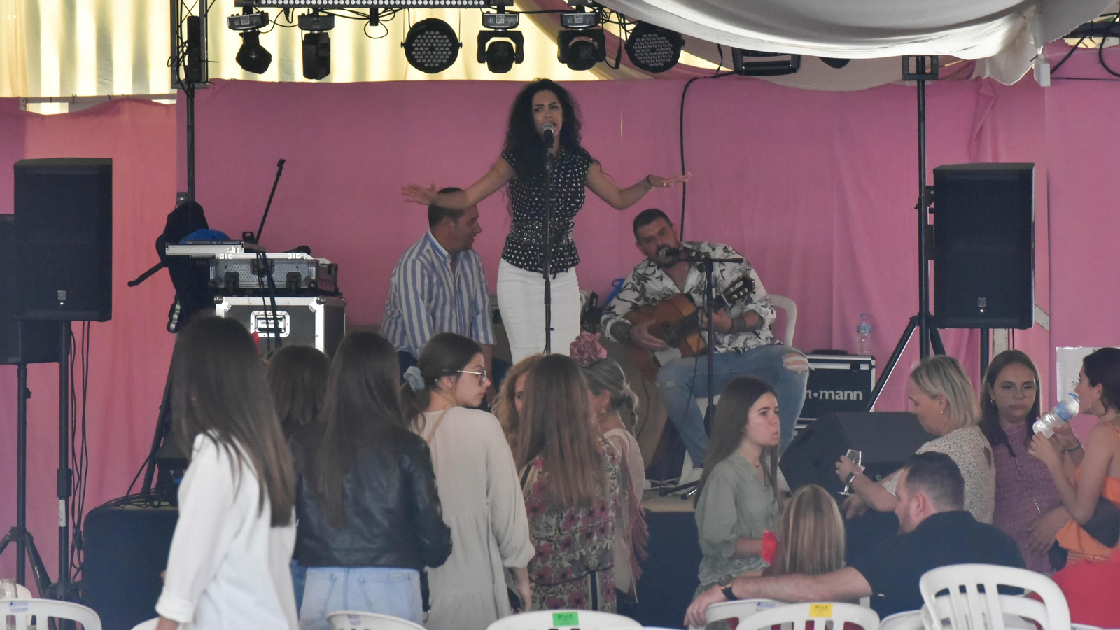 Fotos del jueves en la Feria de Los Barrios