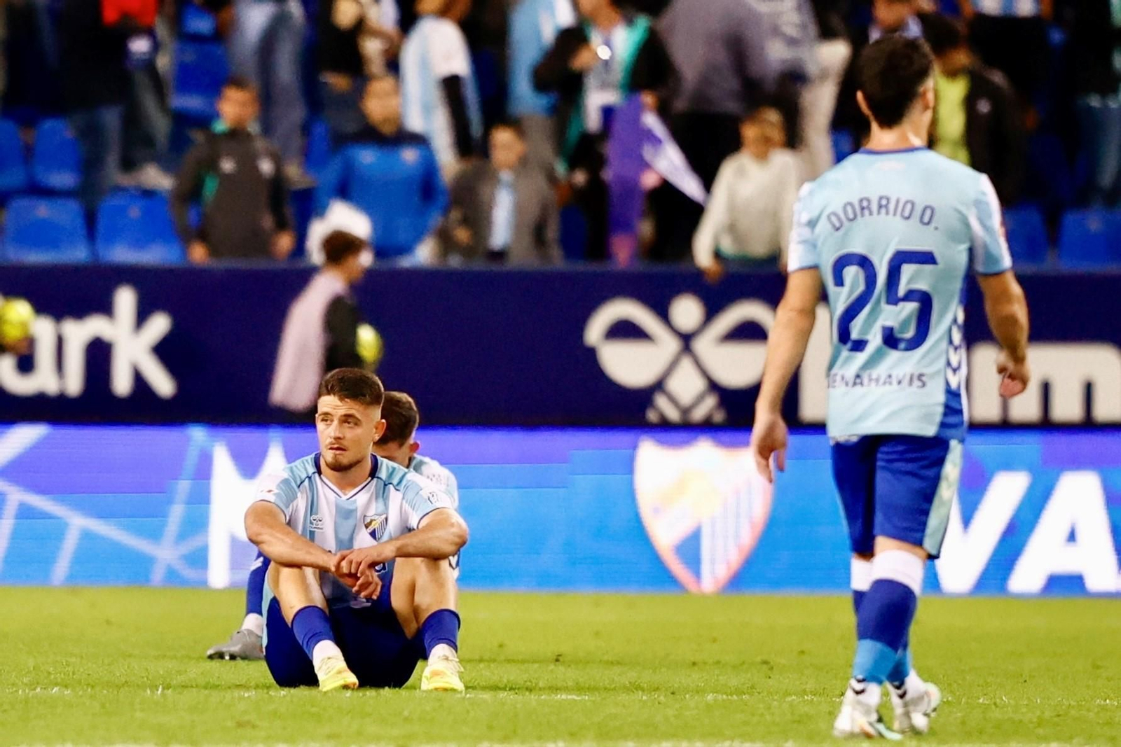Las fotos del imponente ambiente en La Rosaleda en el Málaga - Córdoba CF