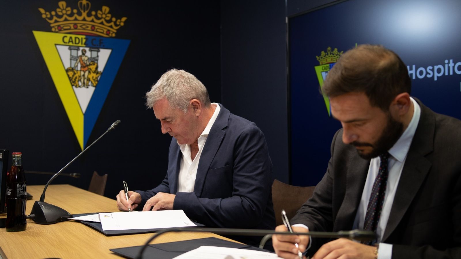 Acto de firma del acuerdo.