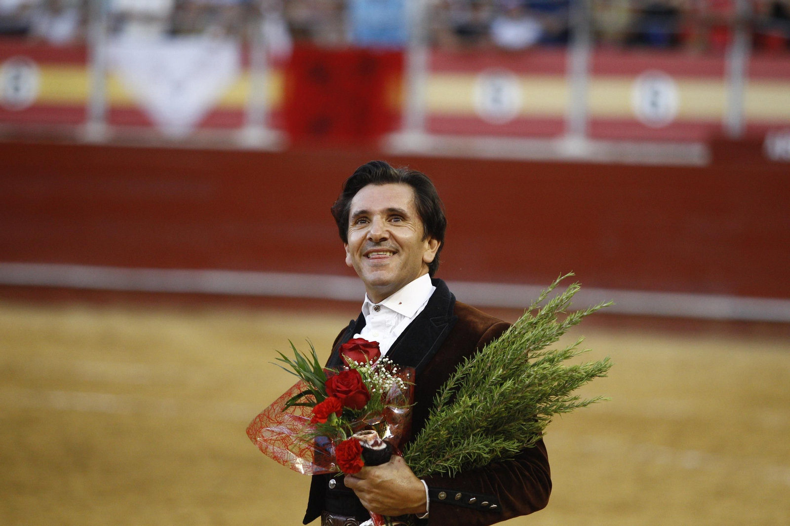 Las mejores imágenes de la corrida de toros de Diego Ventura, Talavante y Pablo Aguado, en Almería