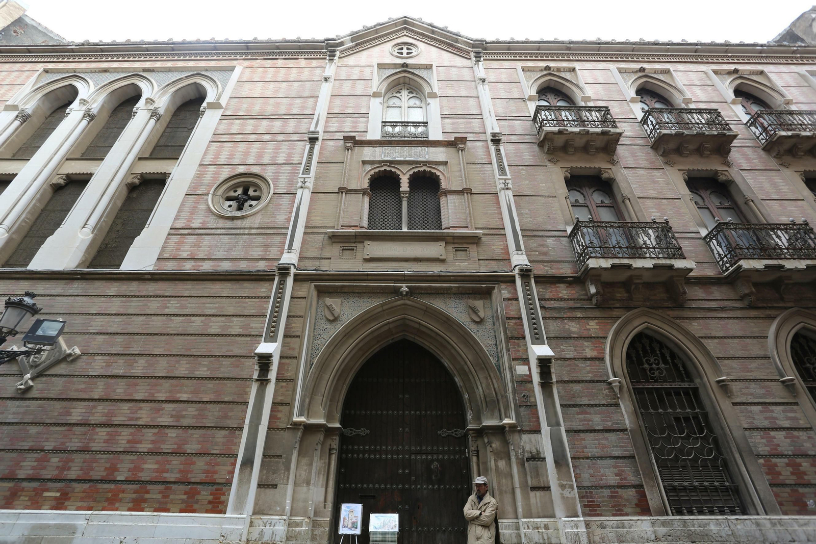 Fachada del antiguo Hospital de Santo Tomás, junto a la Catedral de Málaga. Fachada del antiguo Hospital de Santo Tomás, junto a la Catedral de Málaga.