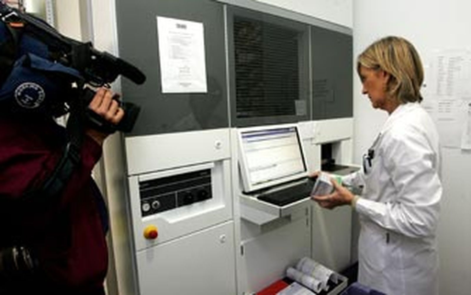 La alta tecnología para las farmacias llega a Porvera con el robot V-Max