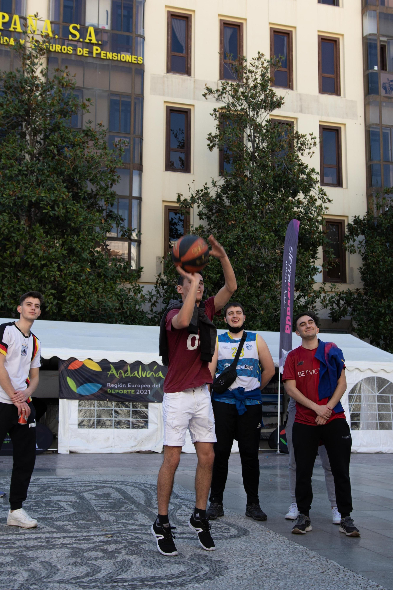 Así vive Granada la celebración de la Copa del Rey de Baloncesto
