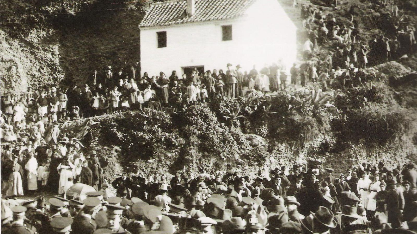 Fiesta inauguración del pilar en el Barranco.