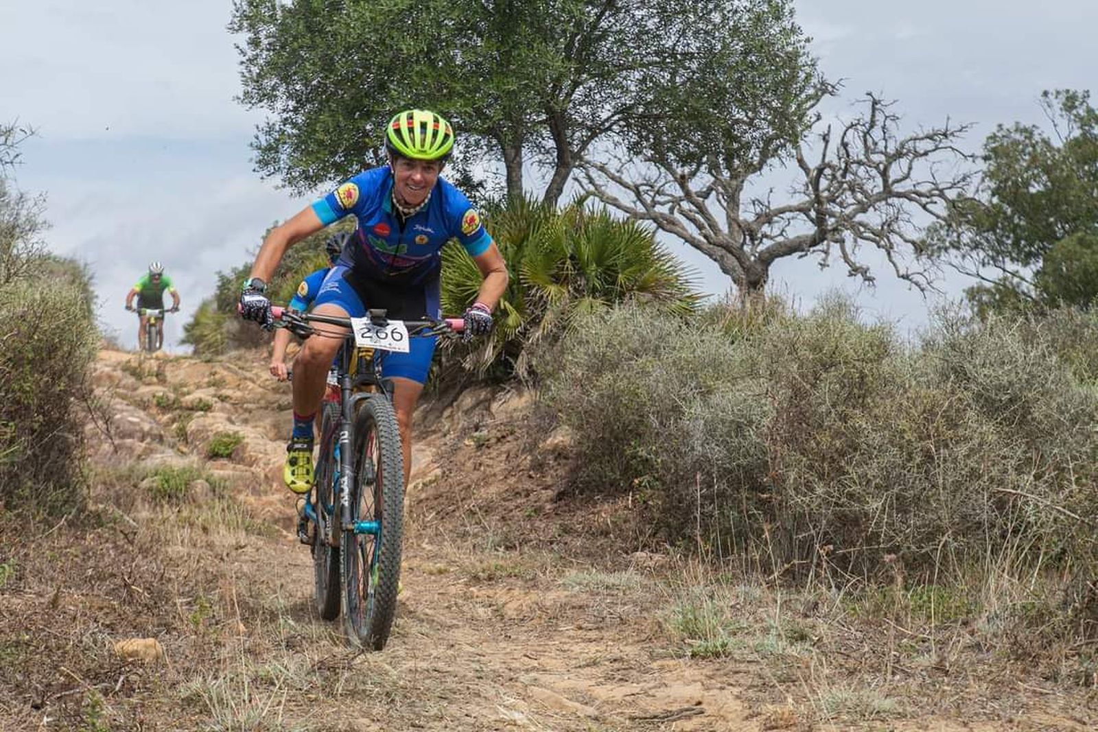 Ana Bejarano, en un descenso en la prueba de Castellar de la Frontera en la que se proclamó subcampeona de Andalucía.