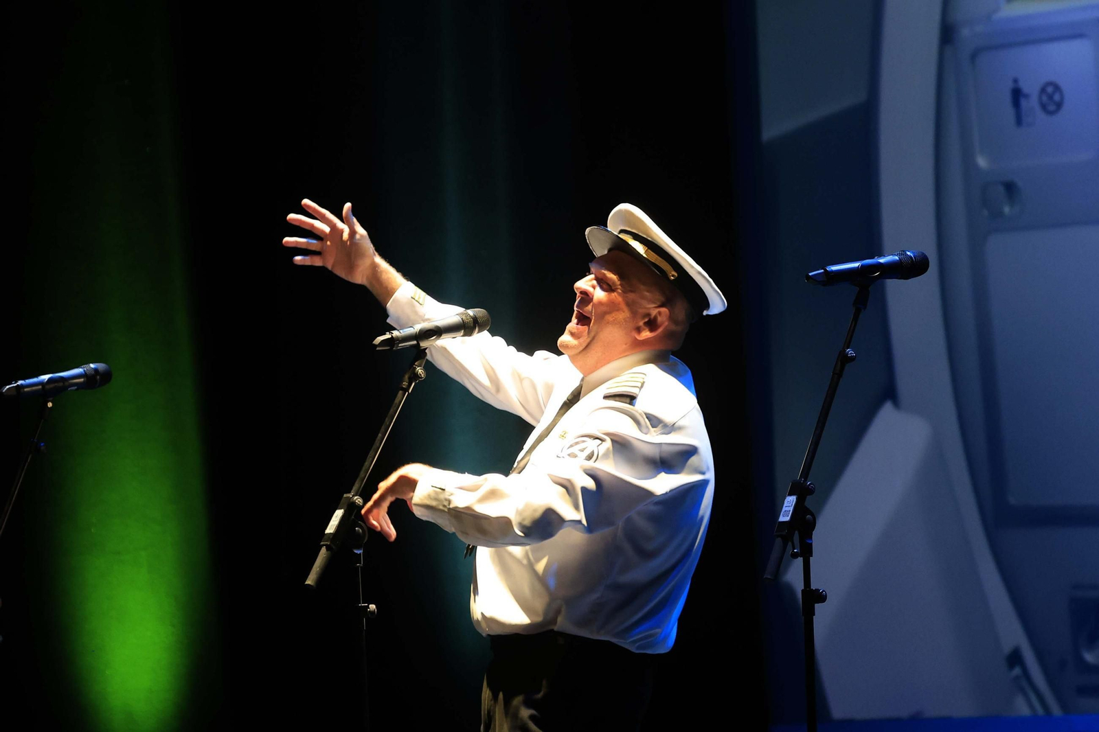 Fotos del espectáculo 'Viaje con nosotros' del Comandante Lara