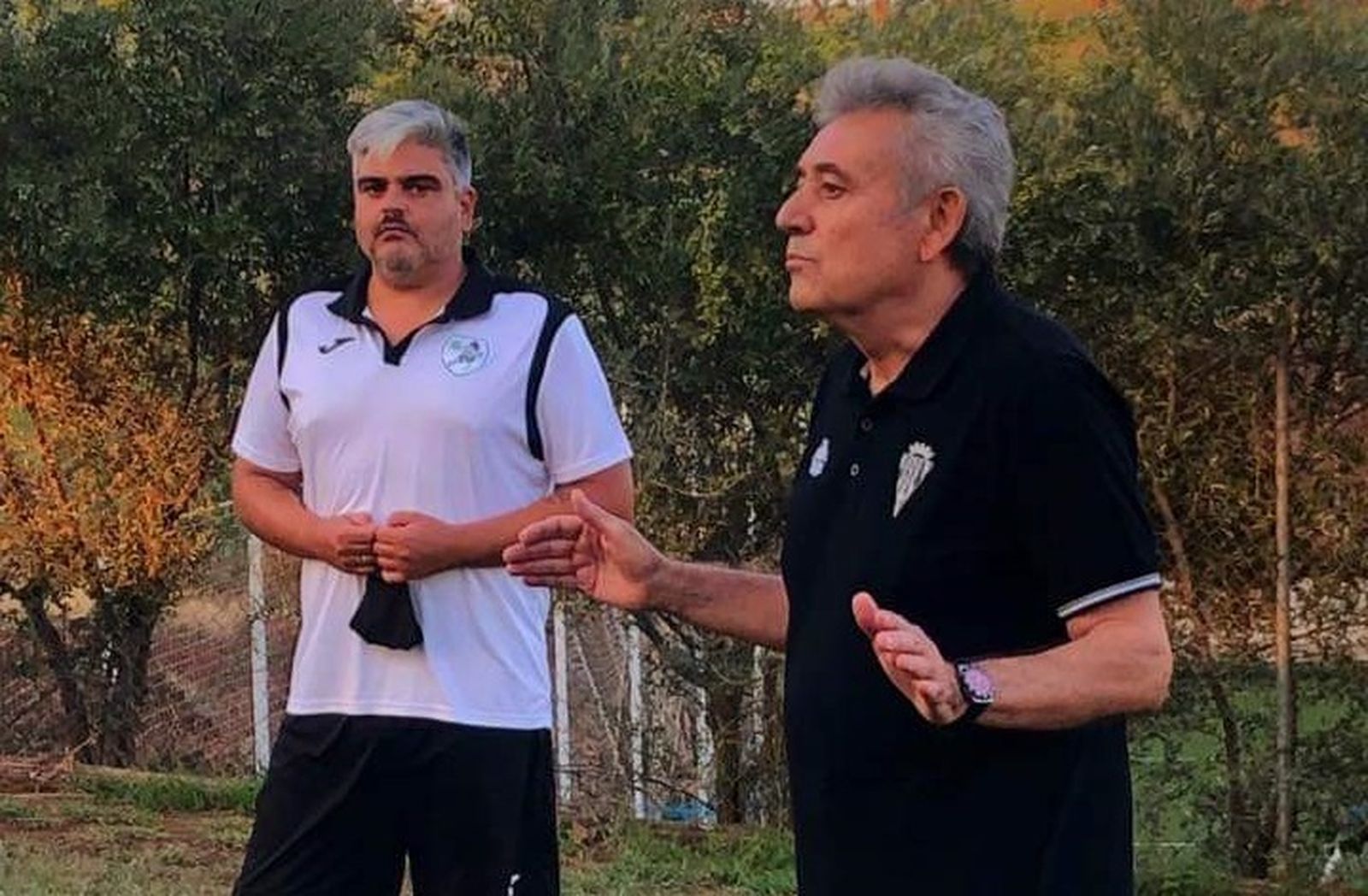 Pepe Escalante, acompañado de Rafa Alcaide, durante el primer entrenamiento.