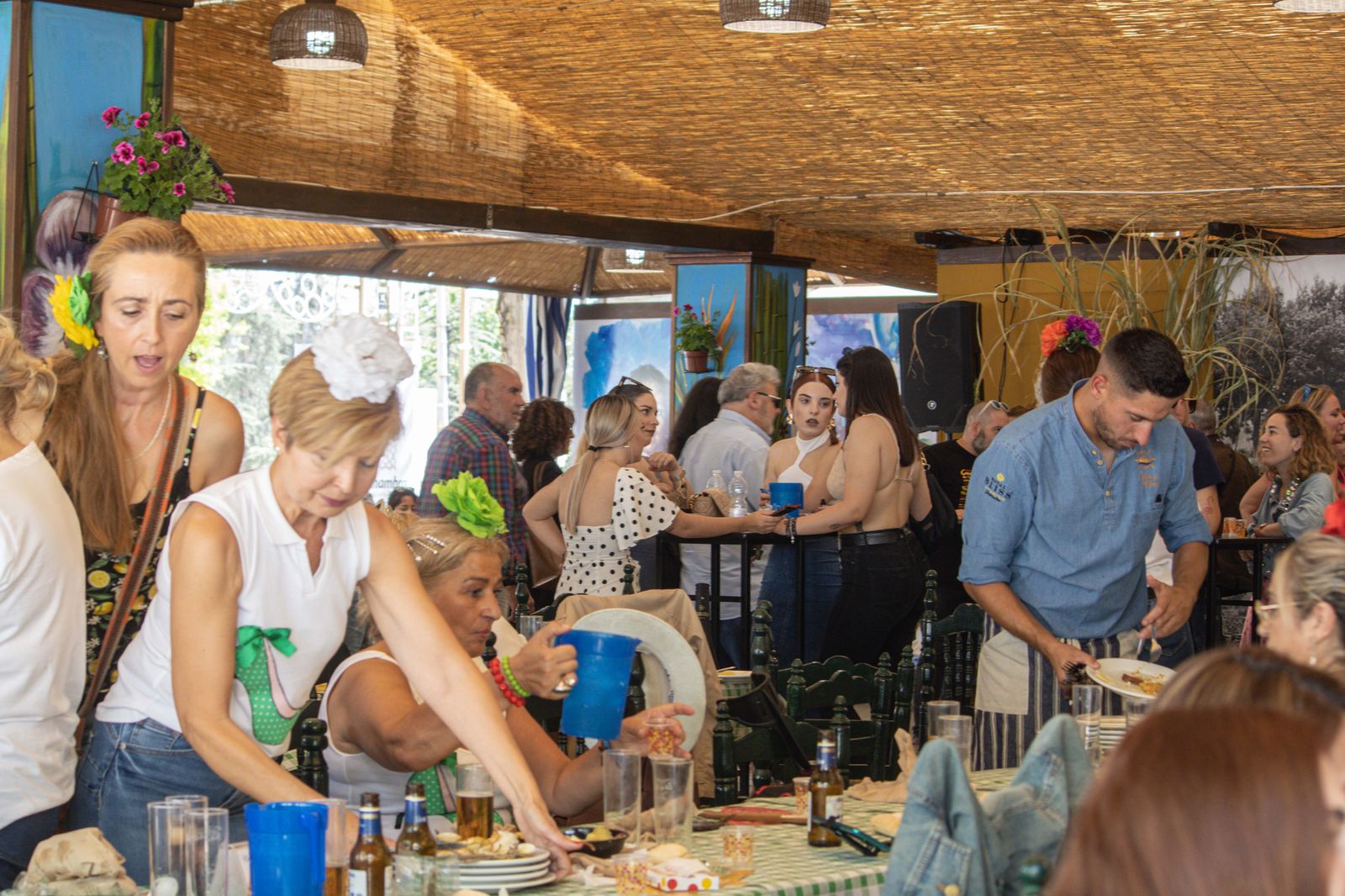 Ambiente en Granada durante este lunes de Corpus, en imágenes