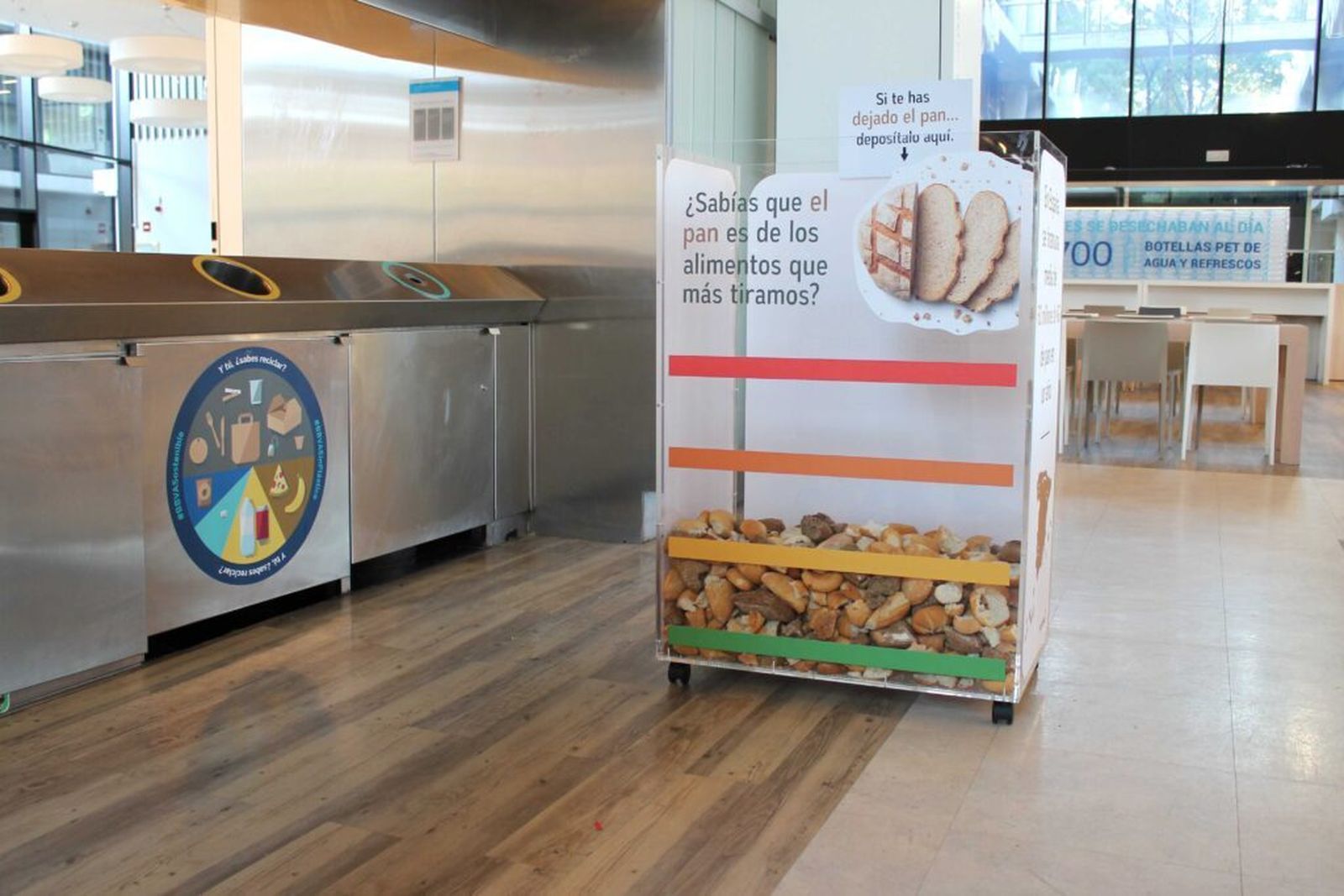 Contenedor de pan dentro de la campaña de Zero Waste en la Ciudad BBVA.