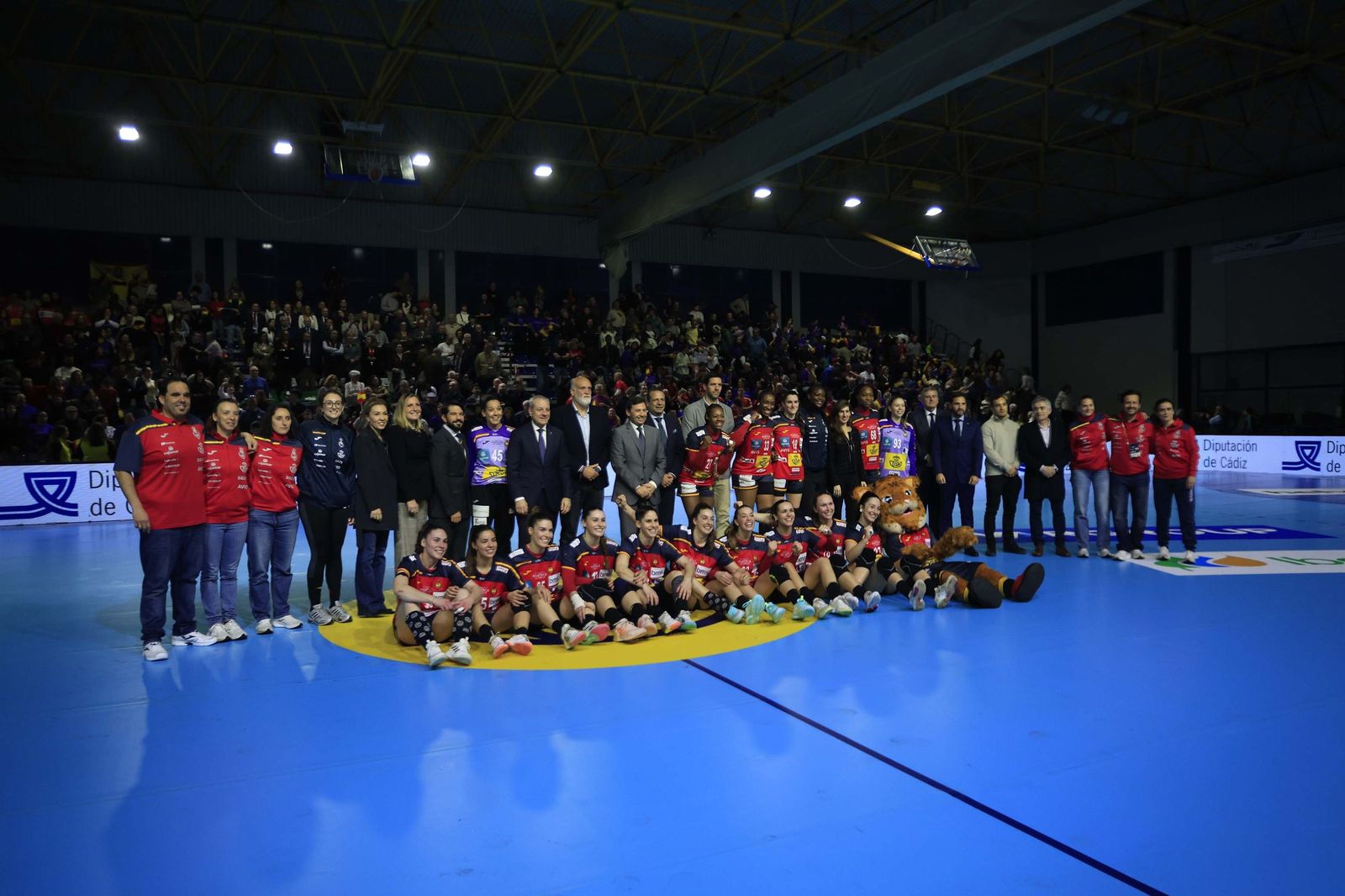 Las fotos del España-Austria del preeuropeo femenino de balonmano, en Algeciras