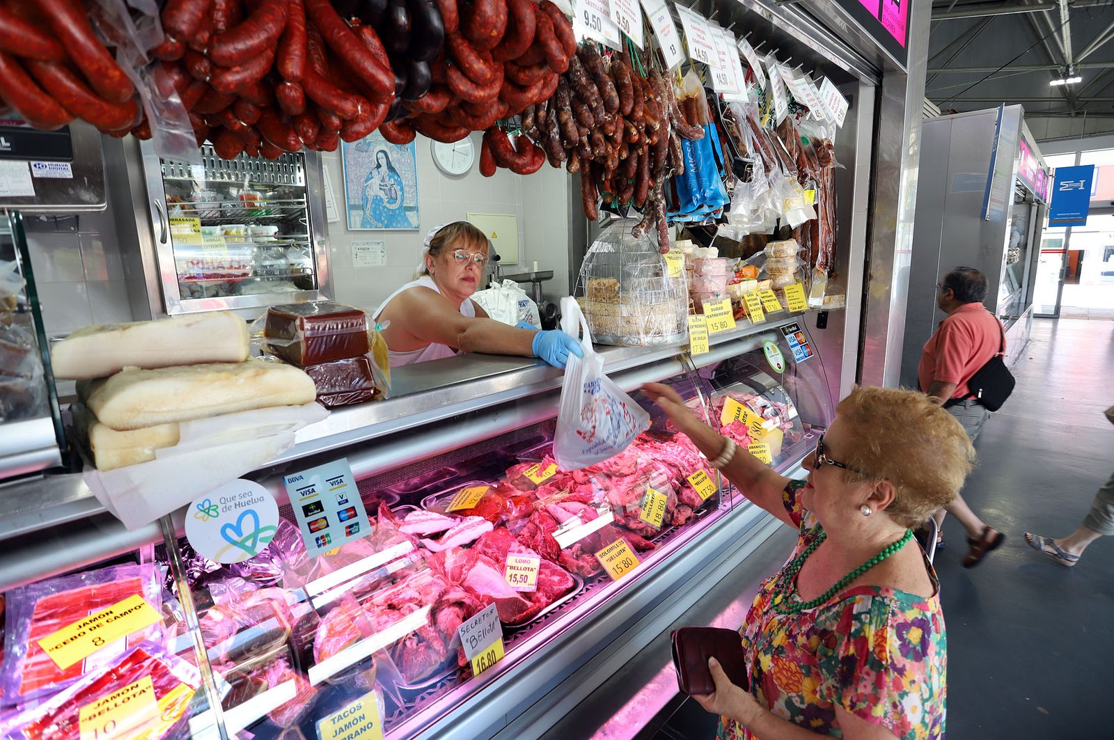 Carnes ibéricas en el Mercado del Carmen de Huelva