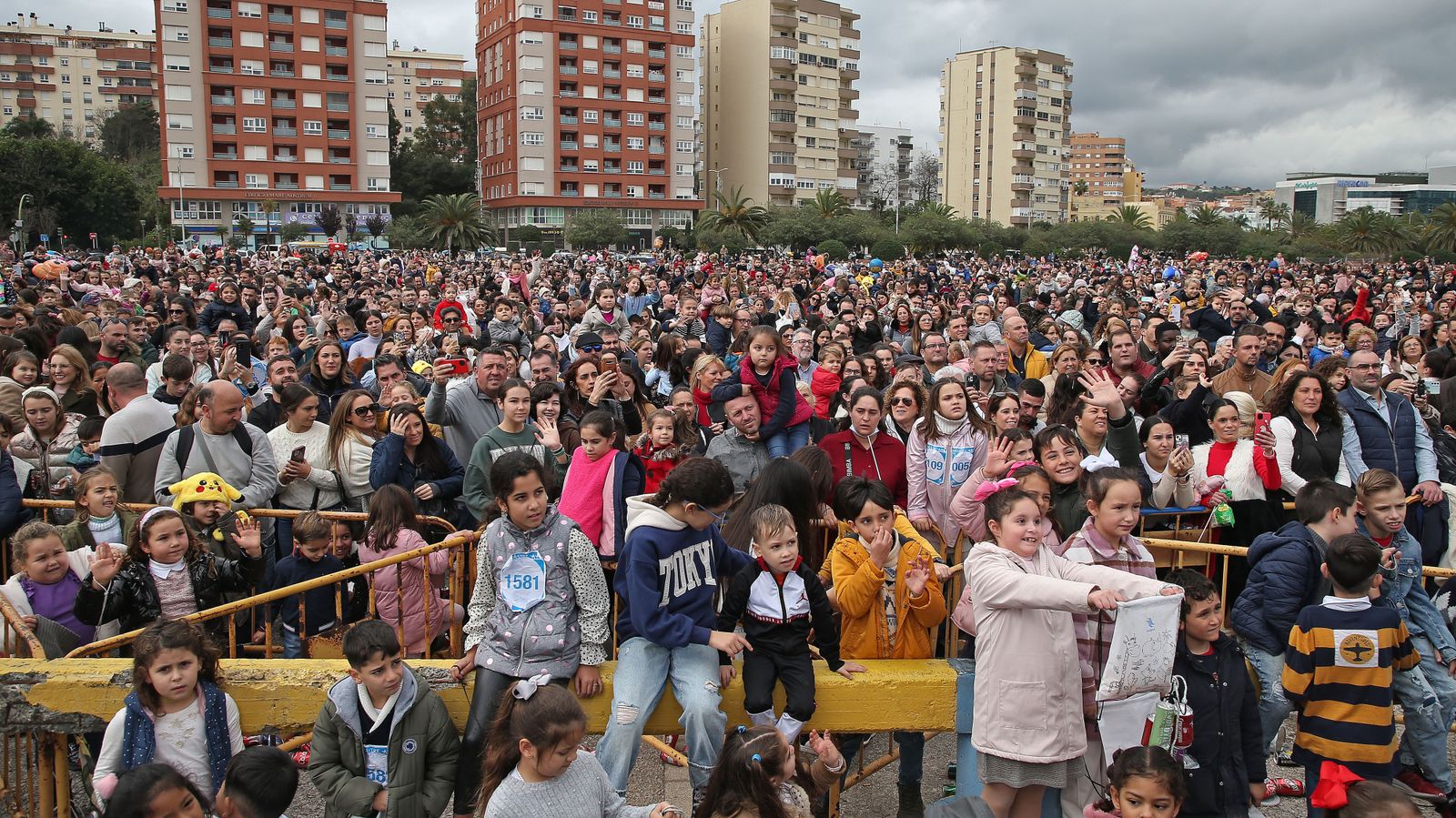 Fotos del arrastre de latas en Algeciras