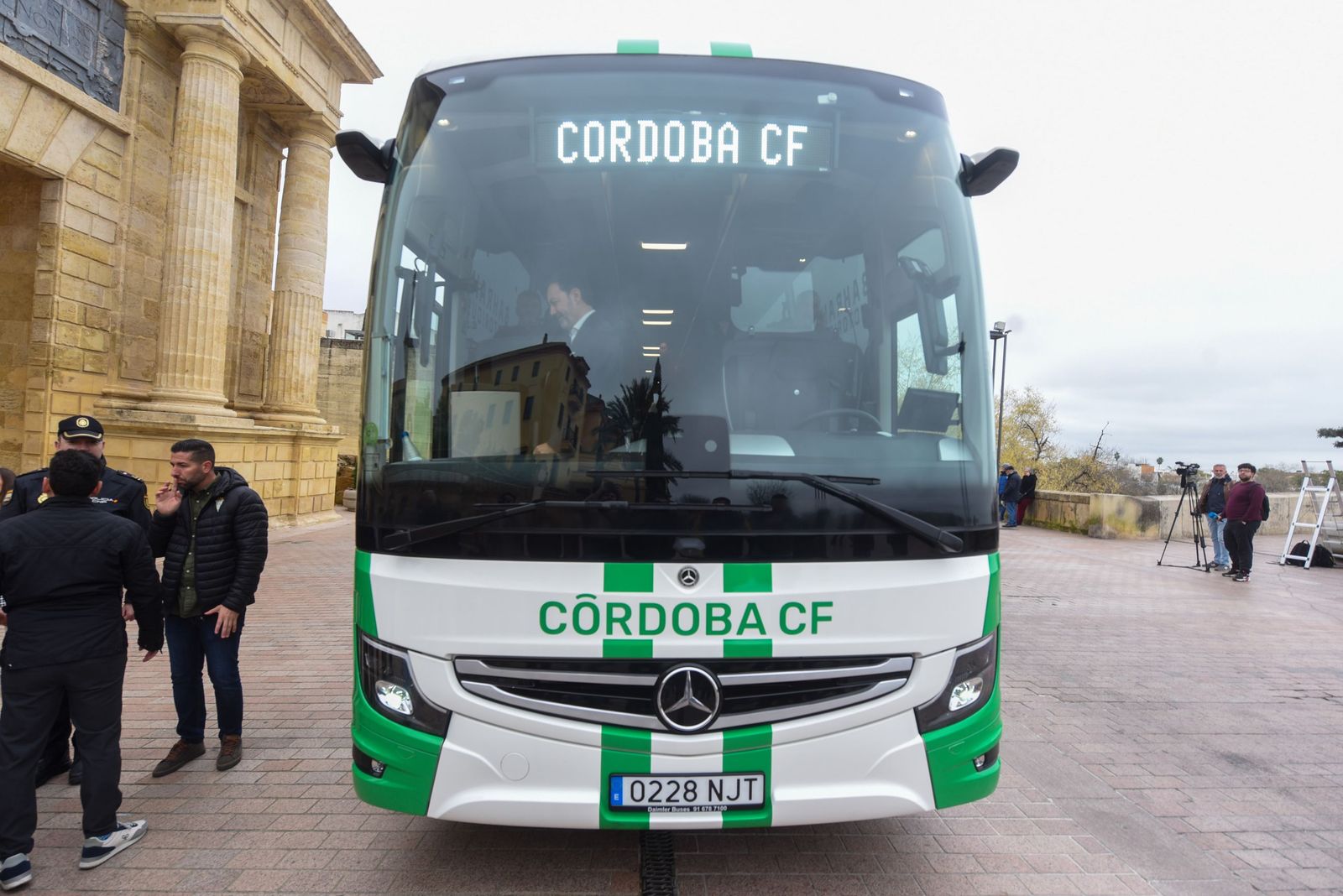 Las mejores fotos de la presentación del nuevo autobús del Córdoba CF