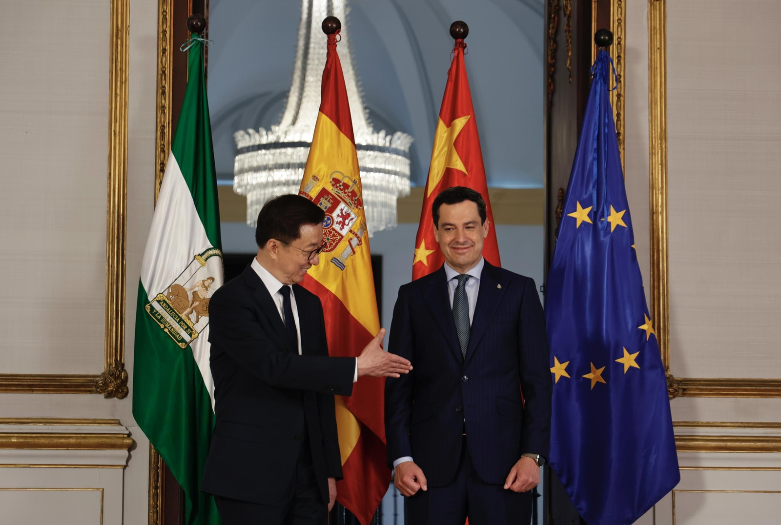 Las mejores fotos de la visita del vicepresidente chino Han Zheng a Sevilla para reunirse con Juanma Moreno