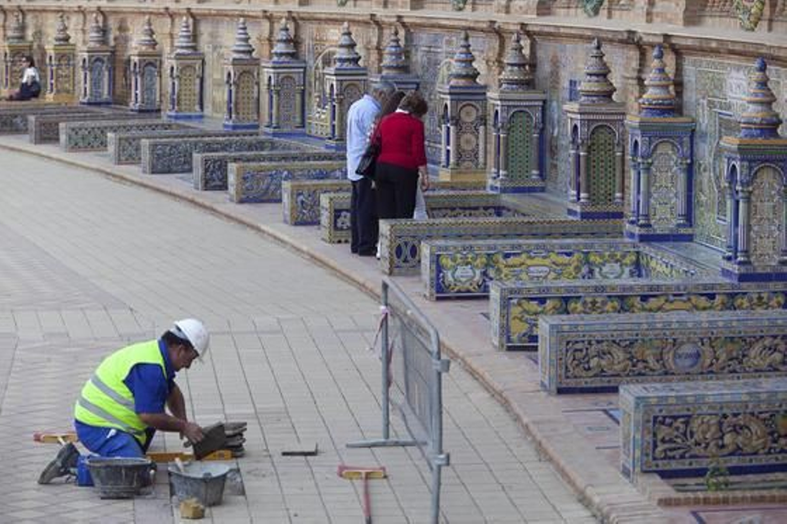 Obras previas a la inauguración de la Plaza España.

Foto: Jaime Martínez