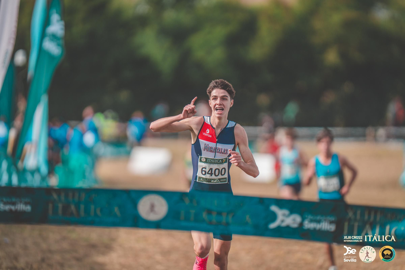 Búscate en las fotos del Cross de Itálica 2025 | 4